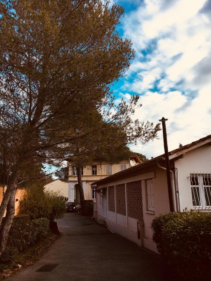 Appartement Valescure Saint-Raphaël Oda fotoğraf